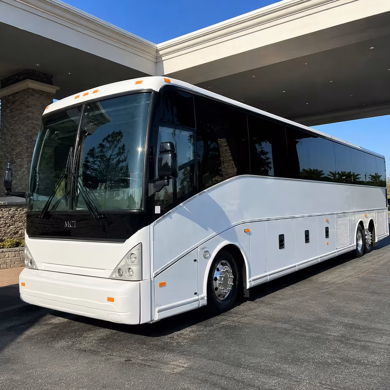 raleigh employee bus rentals for rdu airport transfers